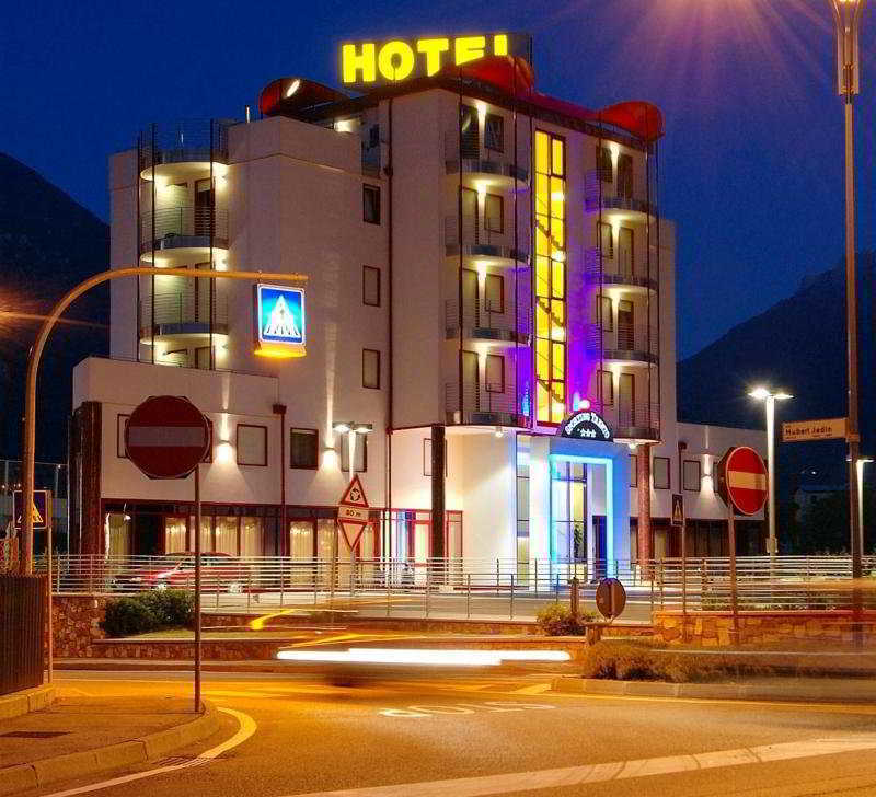 Hotel Sporting Trento Exterior photo